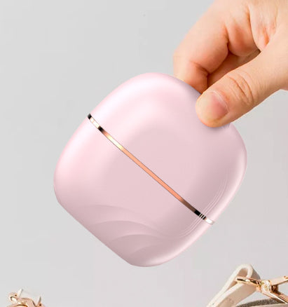 Wireless Mini Hair Straightening Comb – Portable & Cordless Styling Brush