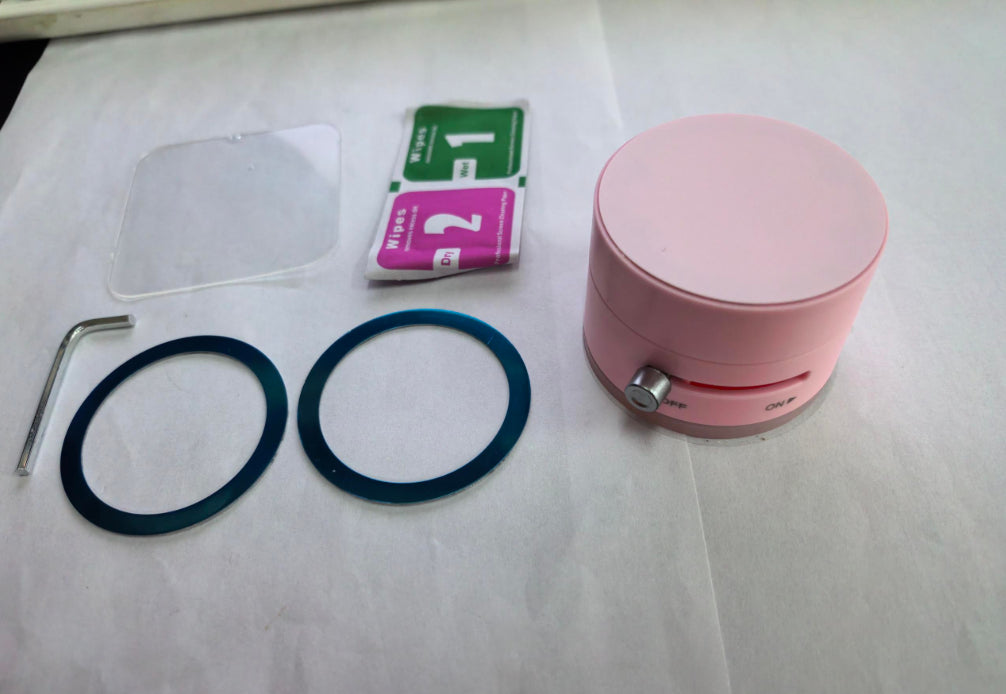 Foldable Magnetic Car Phone Holder – Hands-Free Navigation Stand