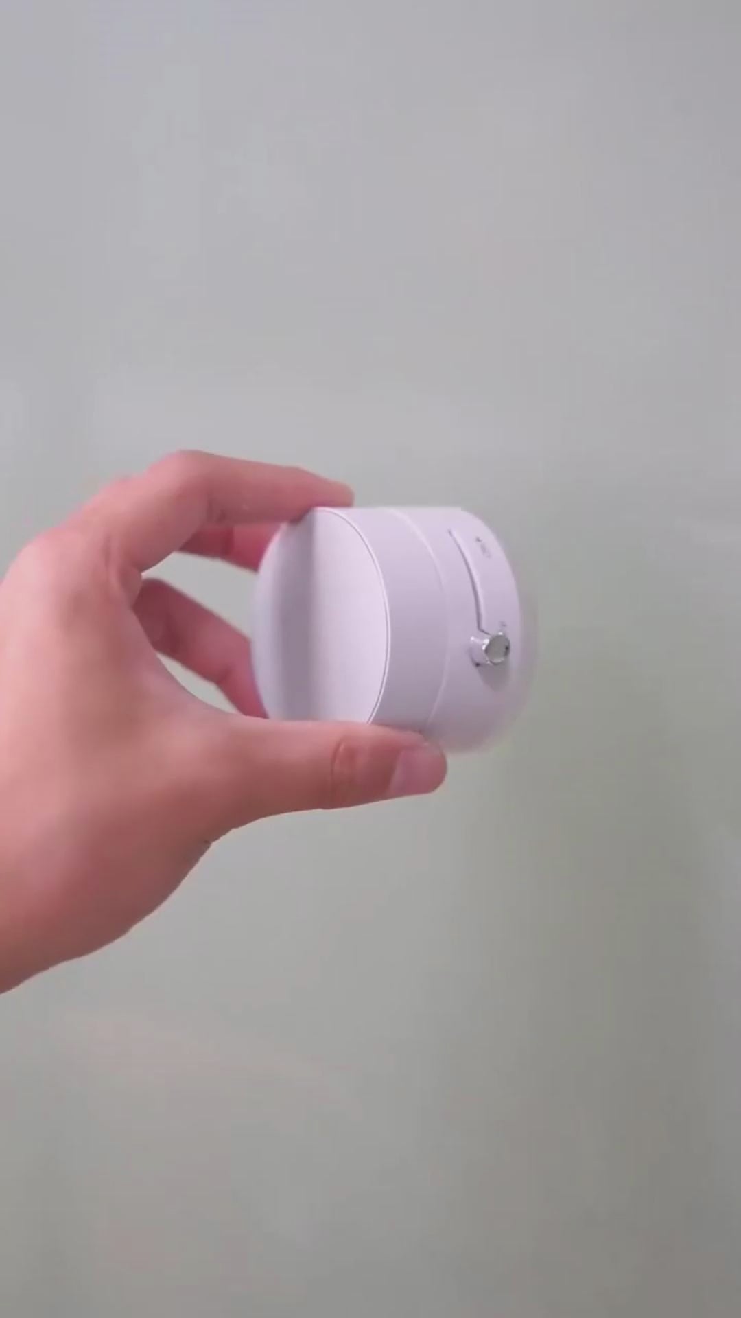 Foldable Magnetic Car Phone Holder – Hands-Free Navigation Stand